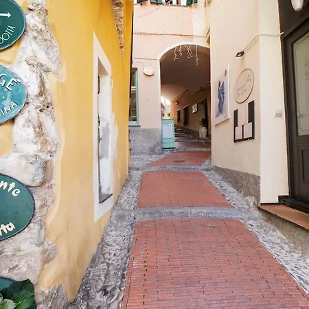 Casa Della Nonna Teresa * Bordighera